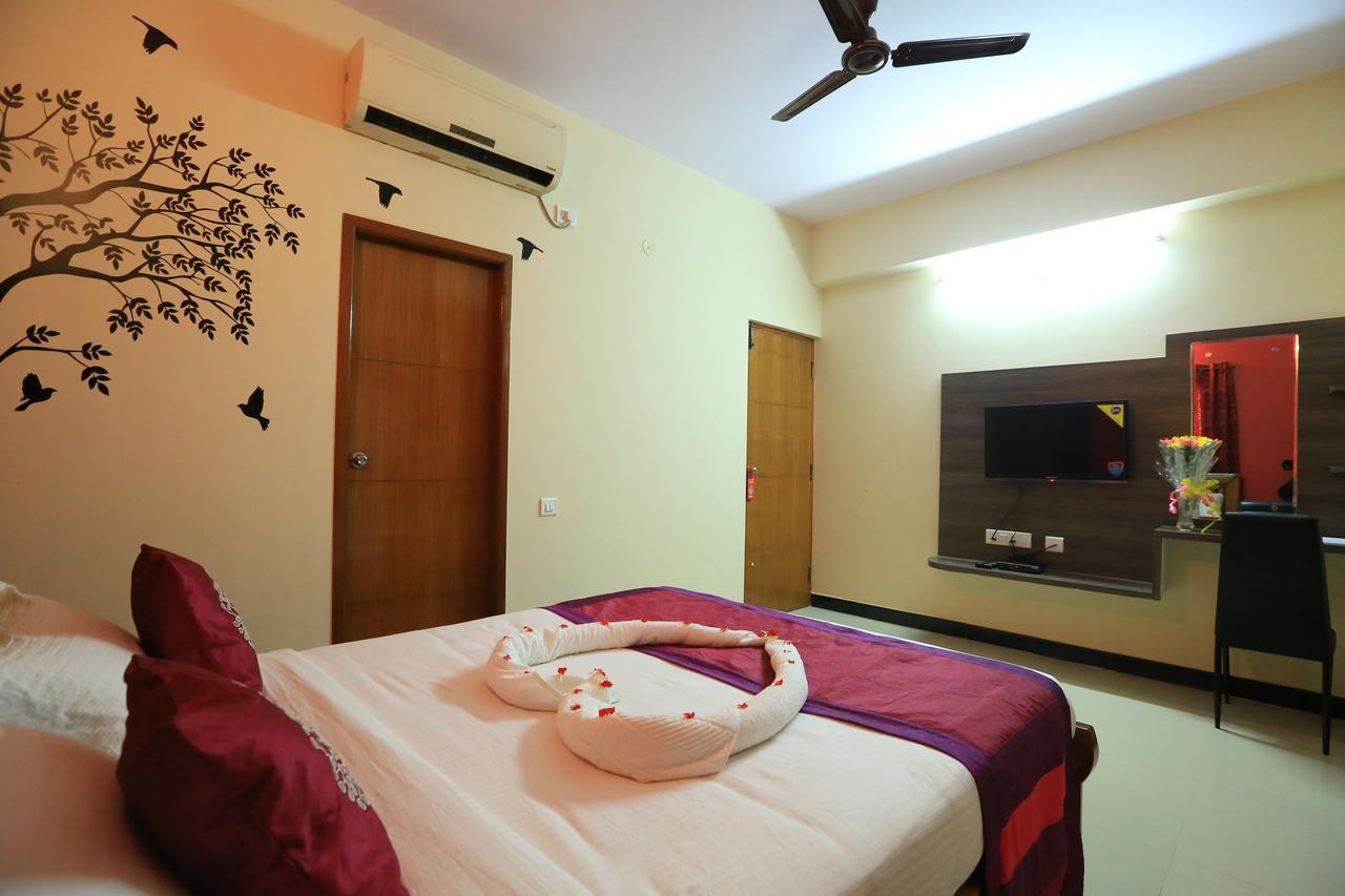 Oyo 2916 Apartment Queens Castle Bangalore Exterior photo